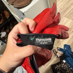 3M Thinsulate Red Gloves